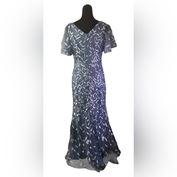 Mu Xiang Chen Elegant Dusty Blue Embroidered Evening Gown with belt Sz 8 nwot - Picture 2 of 3